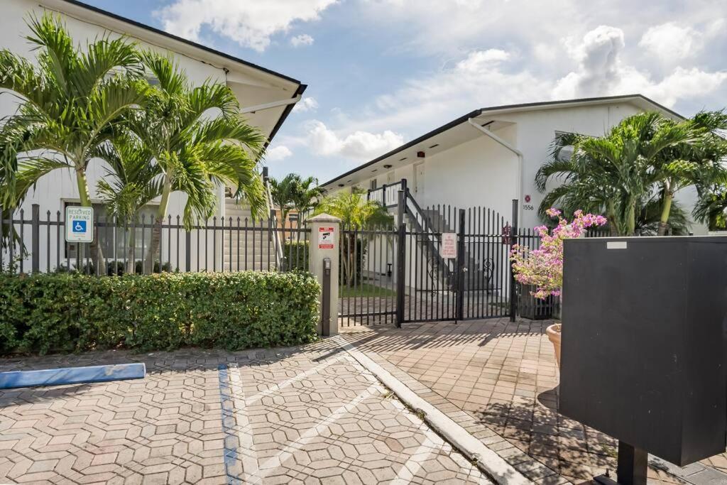 A2 - Endless Summer Vacation Rentals - 3 Bedroom Apartment Close To Casino Fort Lauderdale Exterior foto